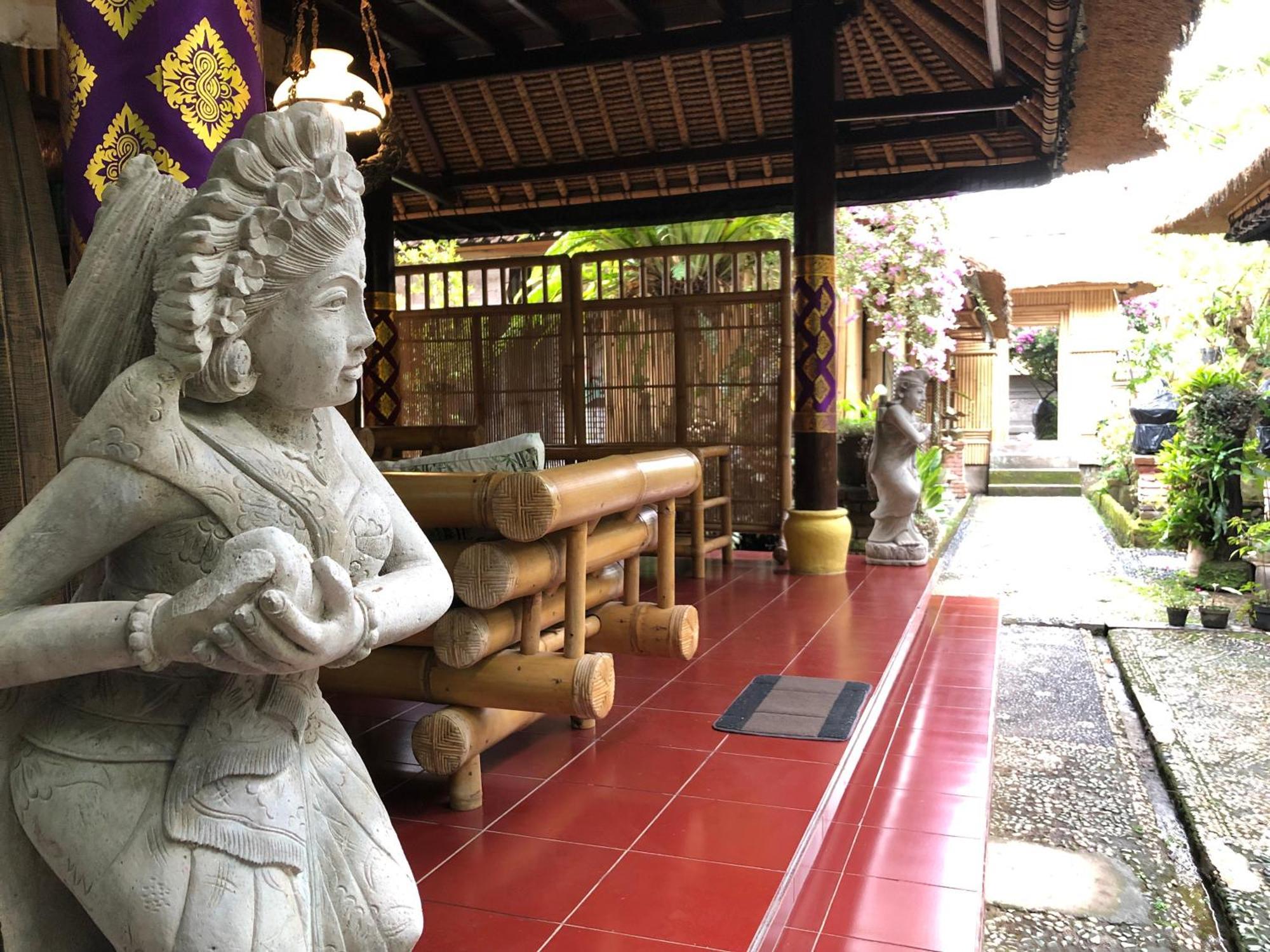 1Bd Guest House In Family Compound1, 15 Minute Walk To Yoga Barn Ubud Eksteriør billede